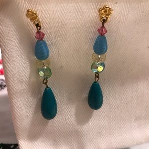 Handmade Beaded dangle earring